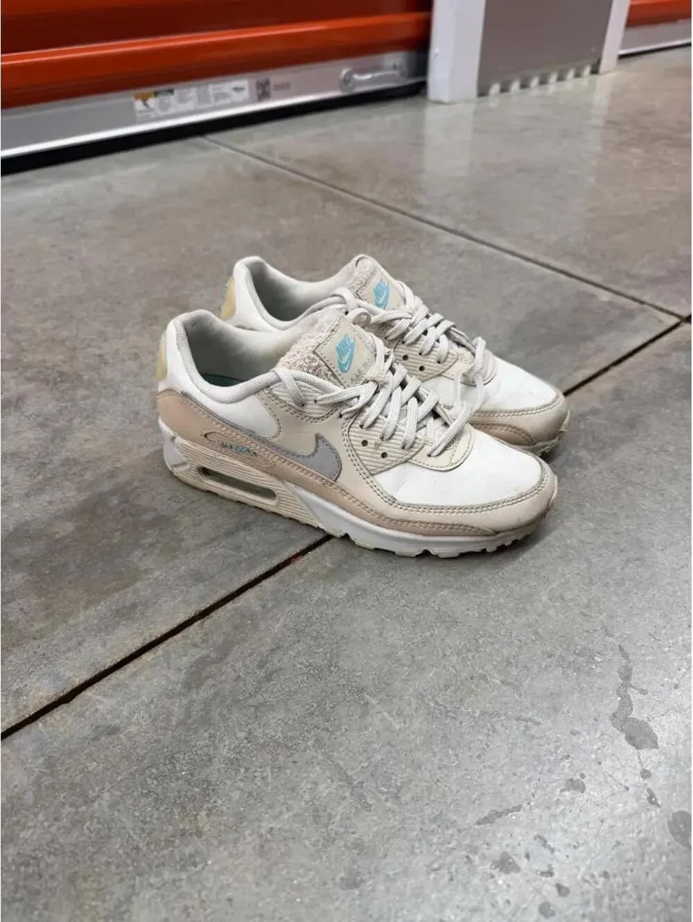 Nike Air Max 90 SE Mama white and blue gym running shoes size 7 WOMENS